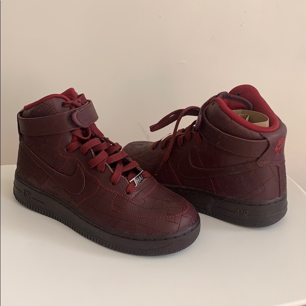 New Nike AF1 special edition Hi top maroon Sz 7